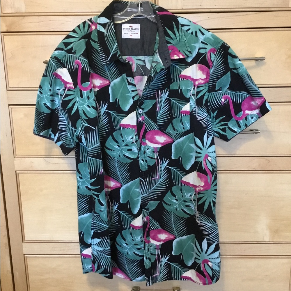 DITCH PLAINS Hawaiian shirt, men’s size, large. magenta, green on black floral